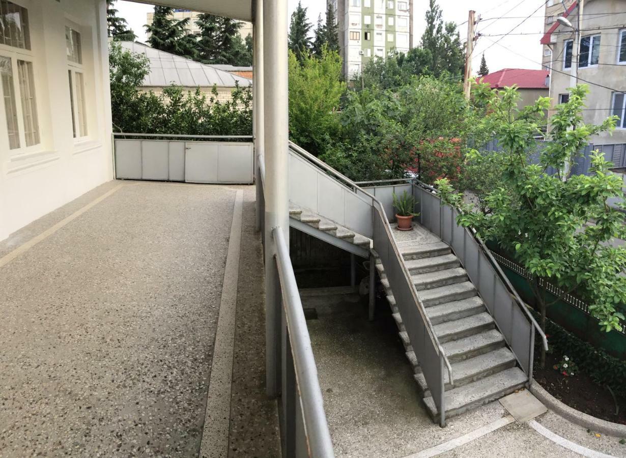 Host N1 Apartment Kutaisi Exterior foto